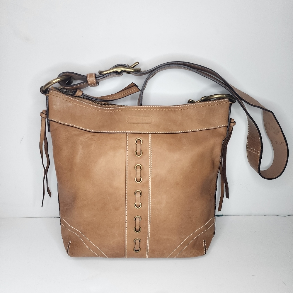 Coach Chelsea Zip Limited, tan cross body purse
